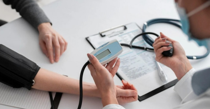 Коли чекати запрошення на «Скринінг здоровʼя 40+» у «Дії»