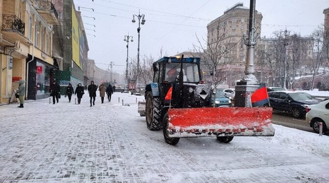 Хто має прибирати Київ взимку та куди звертатися мешканцям