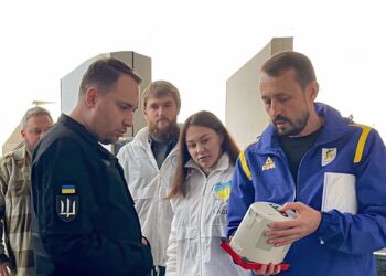 Фонд «Надія», Валерій Дубіль і Анатолій Шкрібляк передали 315 апаратів Easy Pulse для реанімації тяжкопоранених на передовій