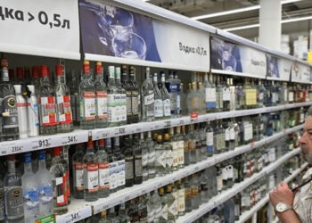 Революційна ситуація? У Росії середня ціна горілки наближається до тисячі рублів за літр.