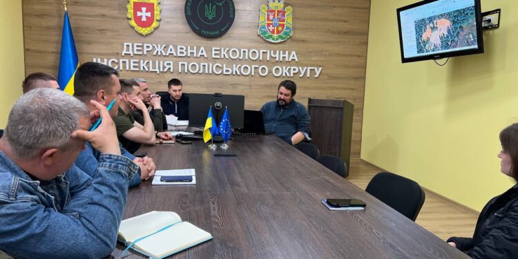 Супутниковий моніторинг та ГІС-технології: ДЕІ Поліського округу продовжує розвиток сучасного екологічного контролю