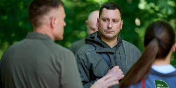 Секрети Хмельницьких дубів: Ігор Зубович та Наглядова рада “Лісів України” розкрили технологію “програмування” деревини