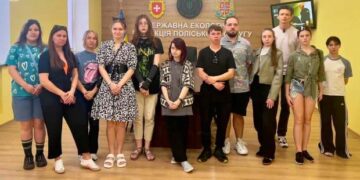 Екоконтроль зсередини: як житомирська молодь досліджувала секрети екологічної безпеки та тестувала обладнання інспекторів
