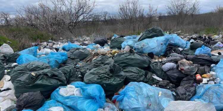 Засмічення земель заборонено!