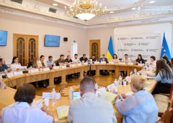 В Офісі Омбудсмана обговорили механізми притягнення рф до відповідальності за злочини проти довкілля України