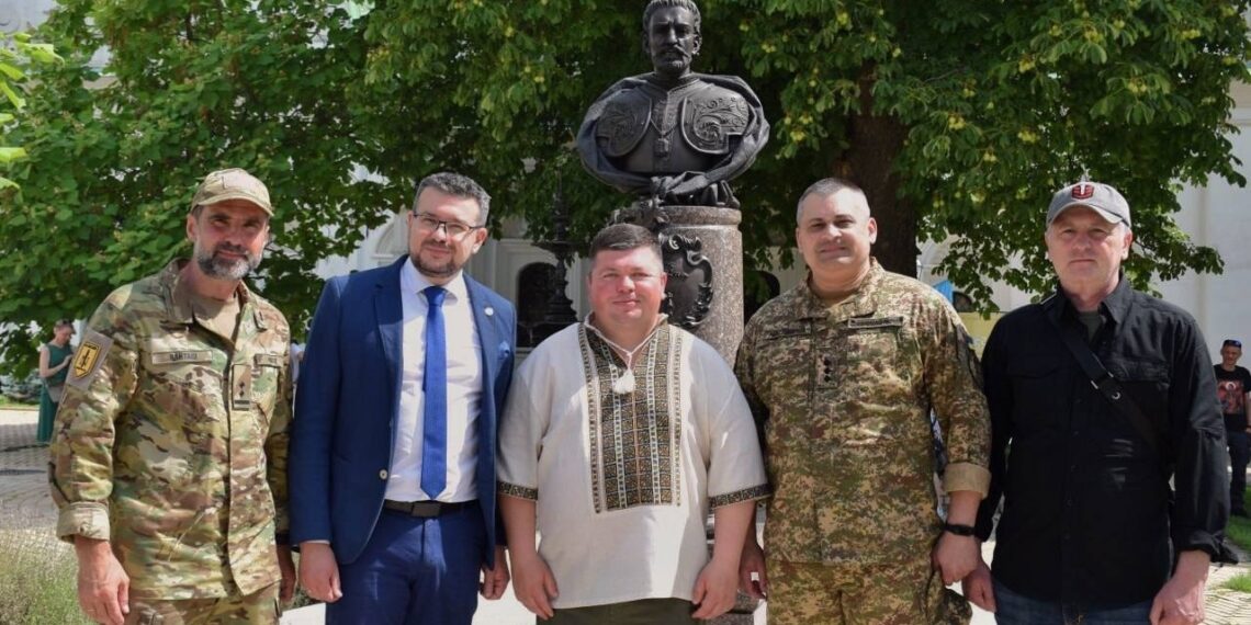 Великий будівничий повернувся до своєї обителі