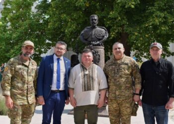 Великий будівничий повернувся до своєї обителі