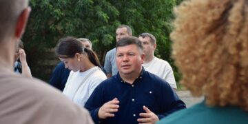 Володимир Наконечний провів зустріч із мешканцями будинку на проспекті Георгія Гонгадзе