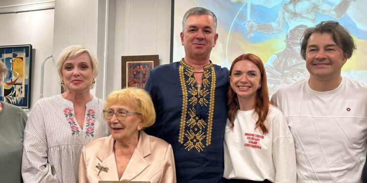 В Одесі, у межах IV Південного Шевченко-Рок-Фесту ”КОБЗАР”, відбулася творча (просвітницька) зустріч ”Українська – мова Героїв”