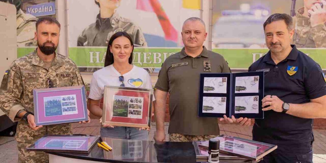 «У темряві світить наша Воля»: ДПСУ, фонд «Надія» та «Укрпошта» погасили марку, присвячену прикордонникам підрозділу «СТРІКС»