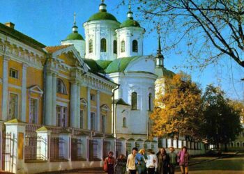 Таємниці церкви Покрови на Подолі: що приховує один із найдавніших храмів Києва